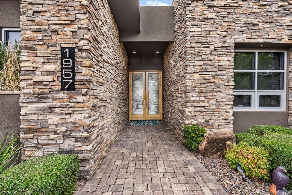 1957 W 350 N St George, UT 84770