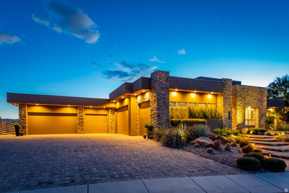 1957 W 350 N St George, UT 84770