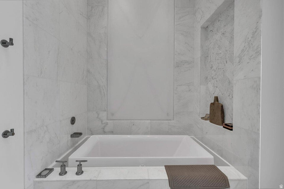 1957 W 350 N St George, UT 84770