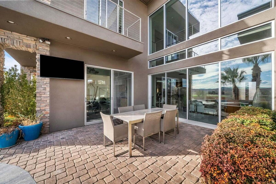 1957 W 350 N St George, UT 84770