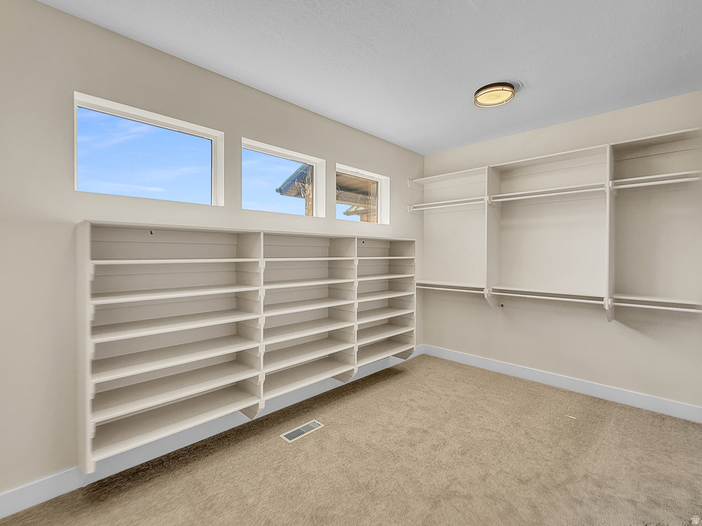 770 E MOUNTAIN RD North Ogden, UT 84414