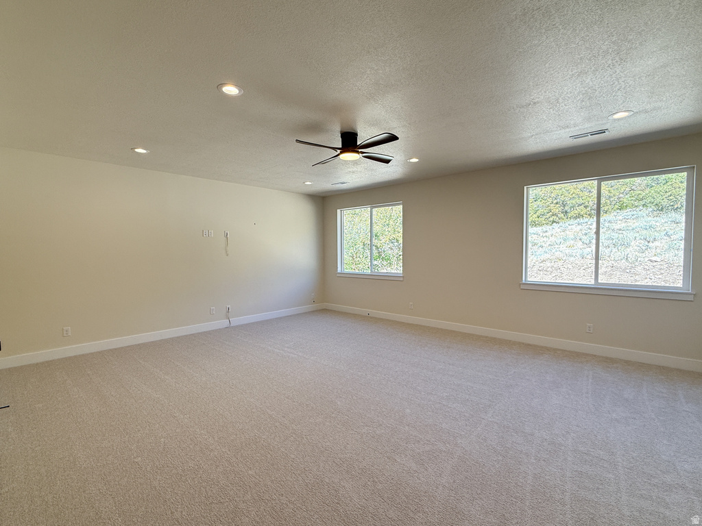 770 E MOUNTAIN RD North Ogden, UT 84414