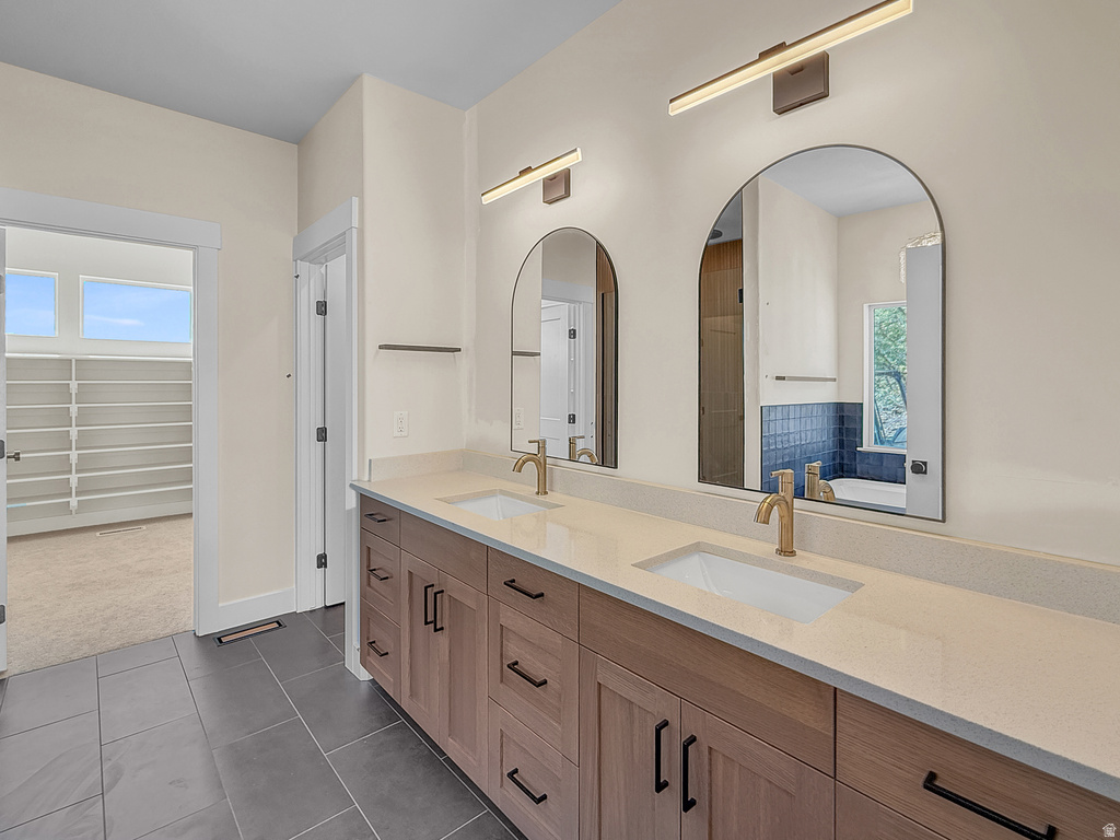 770 E MOUNTAIN RD North Ogden, UT 84414