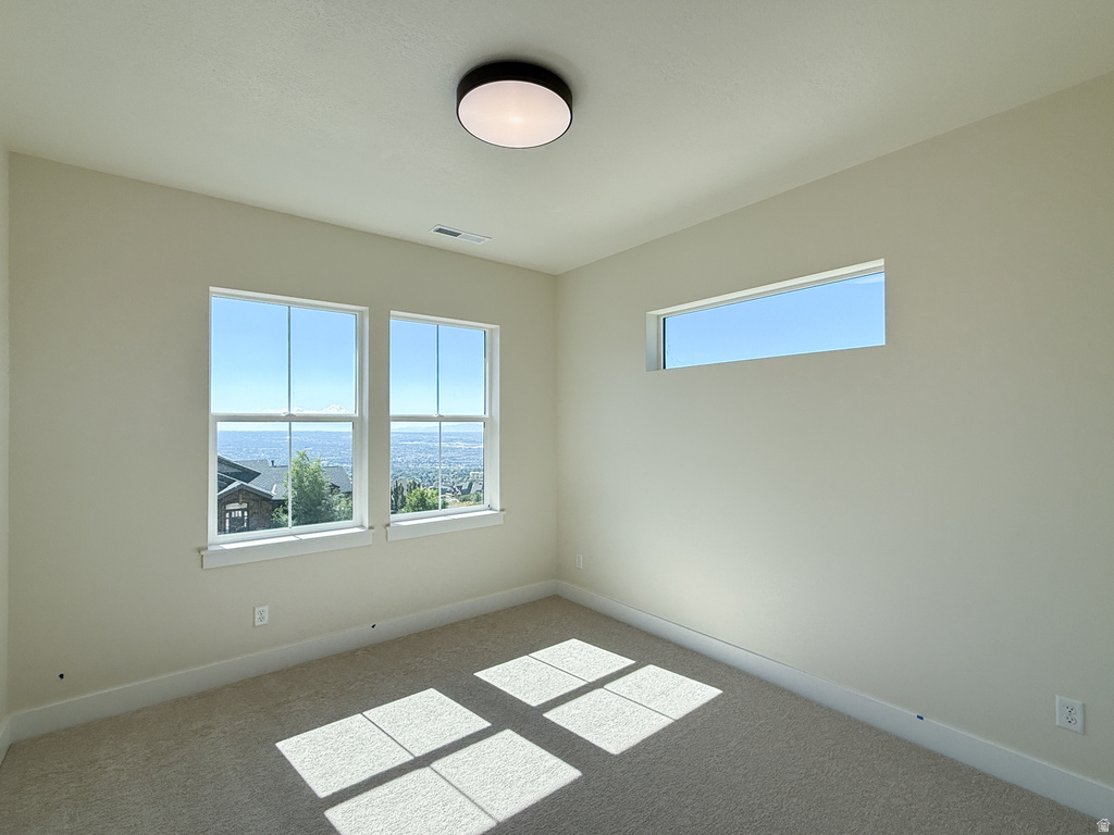 770 E MOUNTAIN RD North Ogden, UT 84414