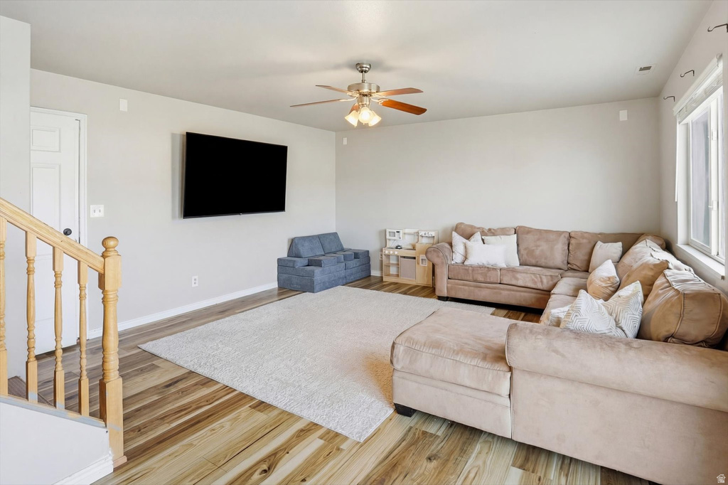 2512 N JONATHAN PL Saratoga Springs, UT 84045