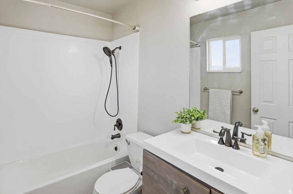 2512 N JONATHAN PL Saratoga Springs, UT 84045