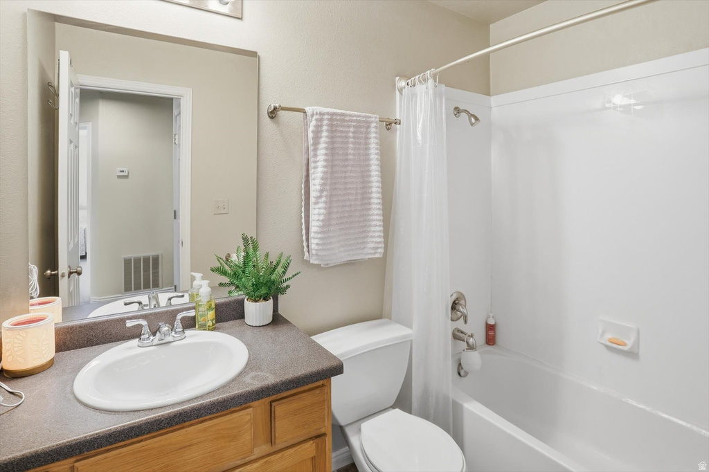 2512 N JONATHAN PL Saratoga Springs, UT 84045