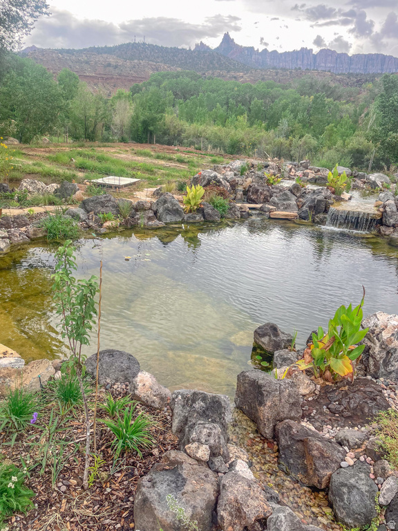 57 W MAIN ST Rockville, UT 84763