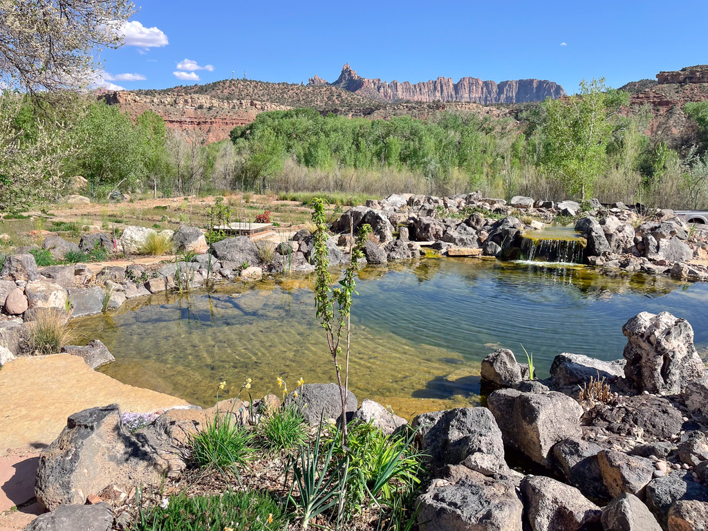 57 W MAIN ST Rockville, UT 84763