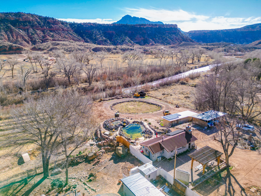 57 W MAIN ST Rockville, UT 84763