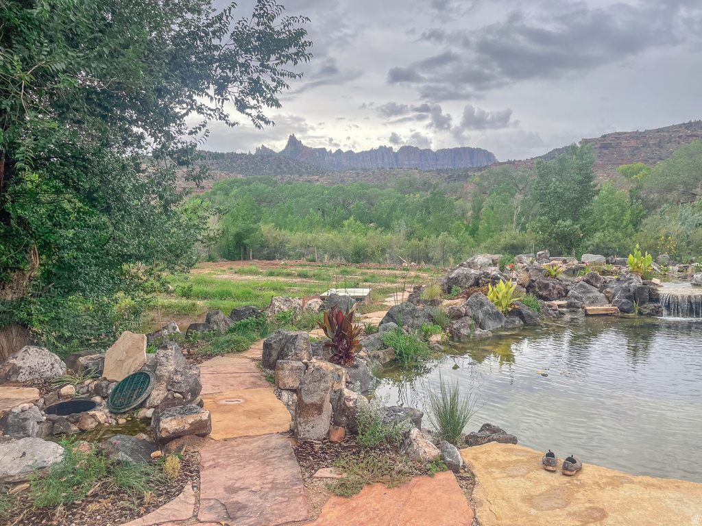 57 W MAIN ST Rockville, UT 84763