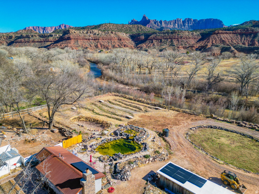 57 W MAIN ST Rockville, UT 84763