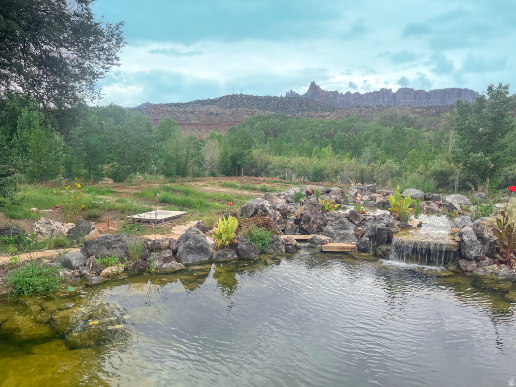 57 W MAIN ST Rockville, UT 84763