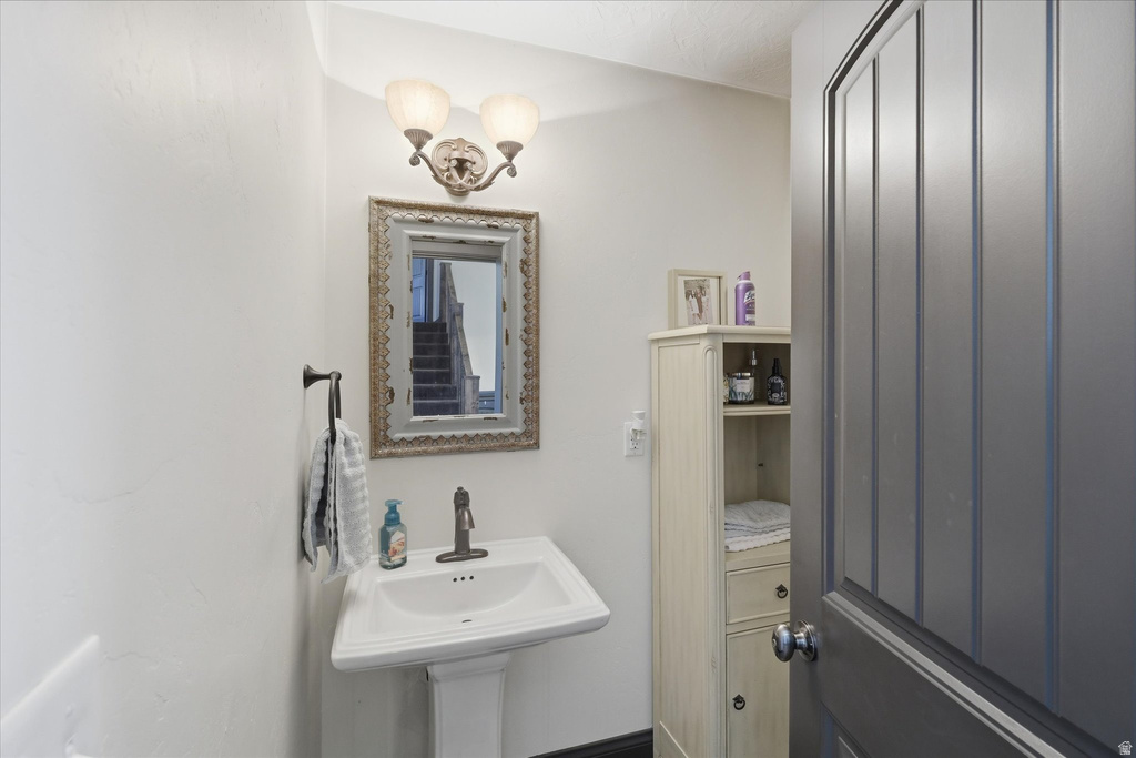 132 W 1270 S Wellsville, UT 84339