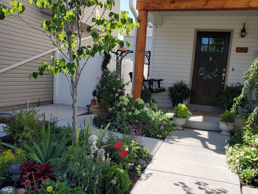 1351 W GLENBARR DR Springville, UT 84663