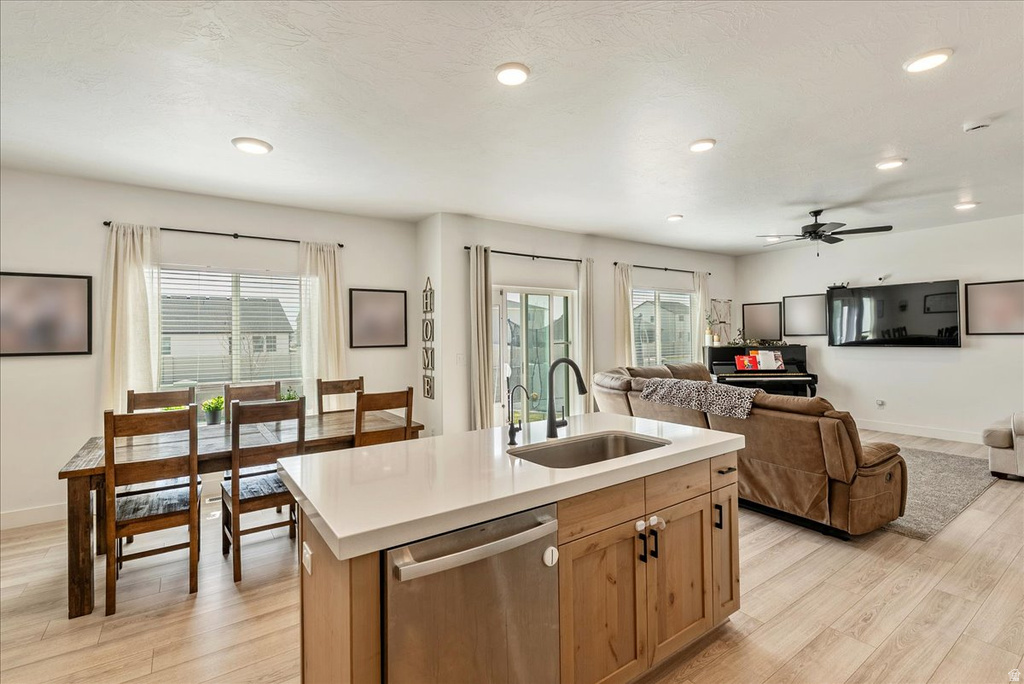 1824 E MEADOWLARK DR Eagle Mountain, UT 84005