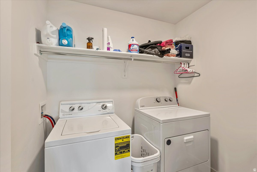 1824 E MEADOWLARK DR Eagle Mountain, UT 84005