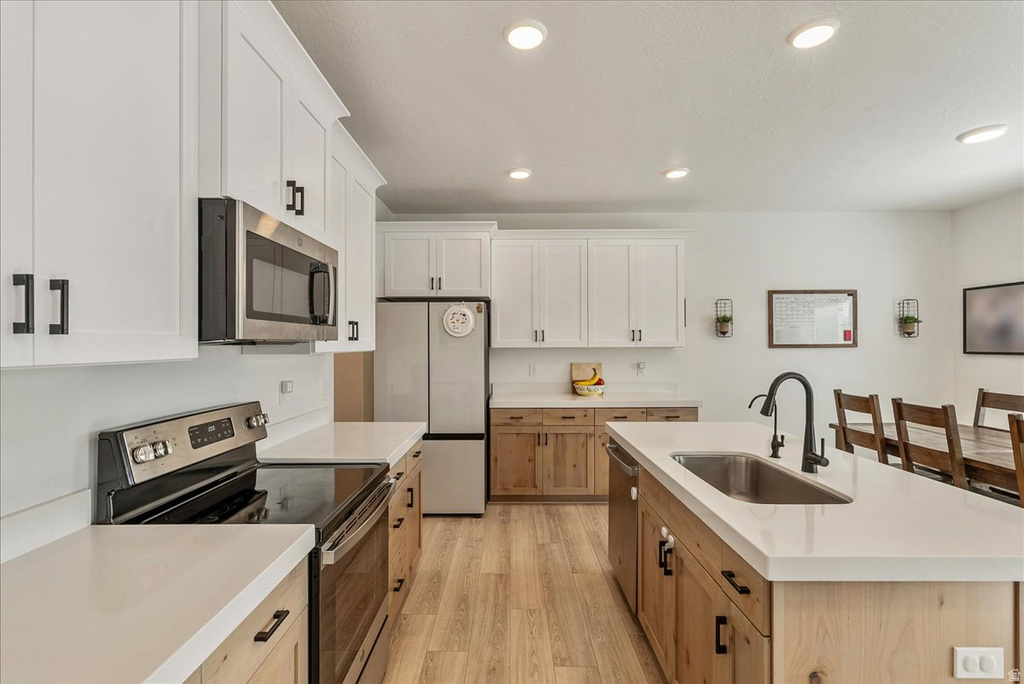 1824 E MEADOWLARK DR Eagle Mountain, UT 84005