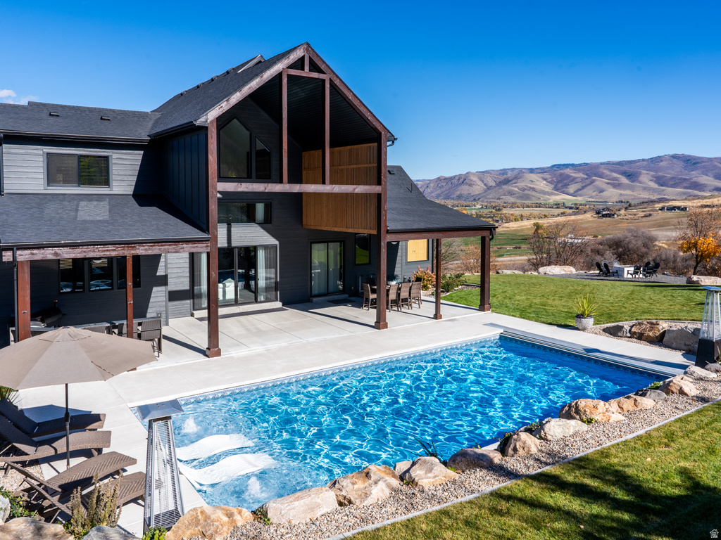 6861 E SUMMIT PEAK CIR Huntsville, UT 84317