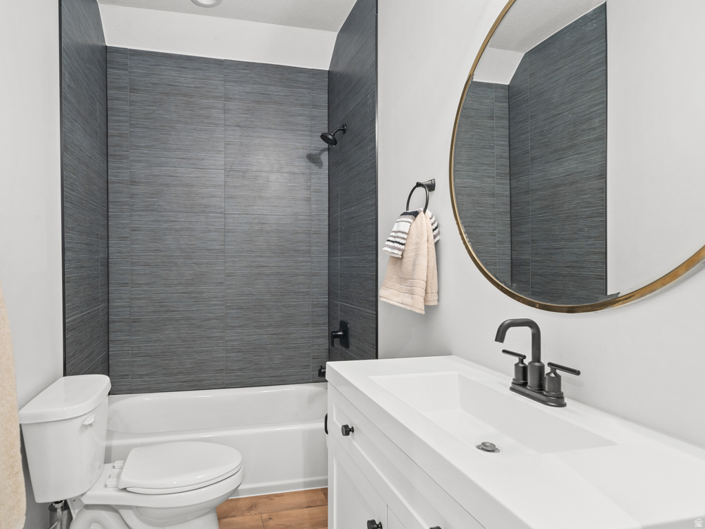 6861 E SUMMIT PEAK CIR Huntsville, UT 84317