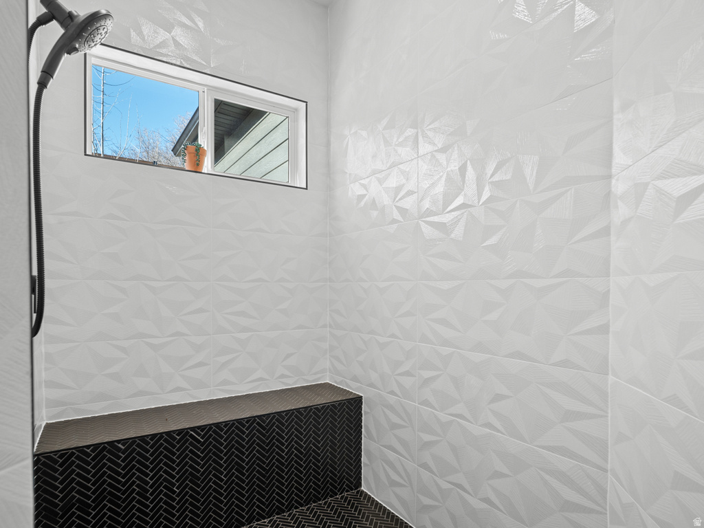 6861 E SUMMIT PEAK CIR Huntsville, UT 84317