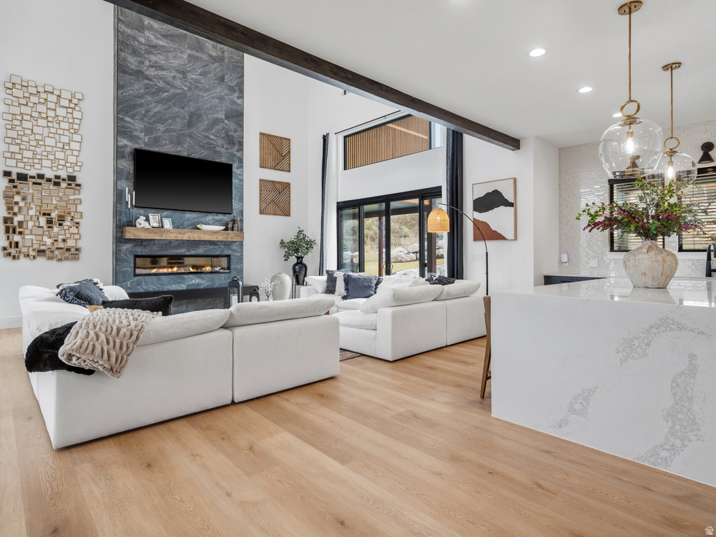 6861 E SUMMIT PEAK CIR Huntsville, UT 84317