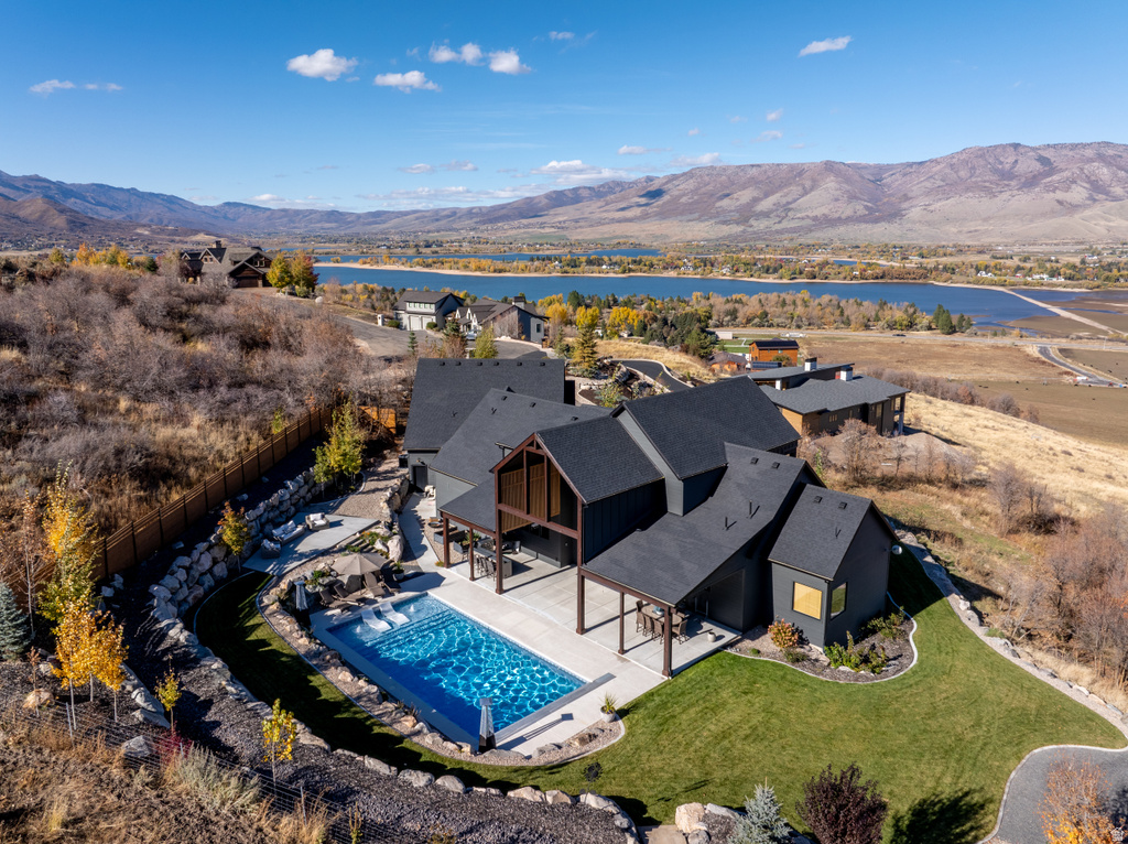 6861 E SUMMIT PEAK CIR Huntsville, UT 84317