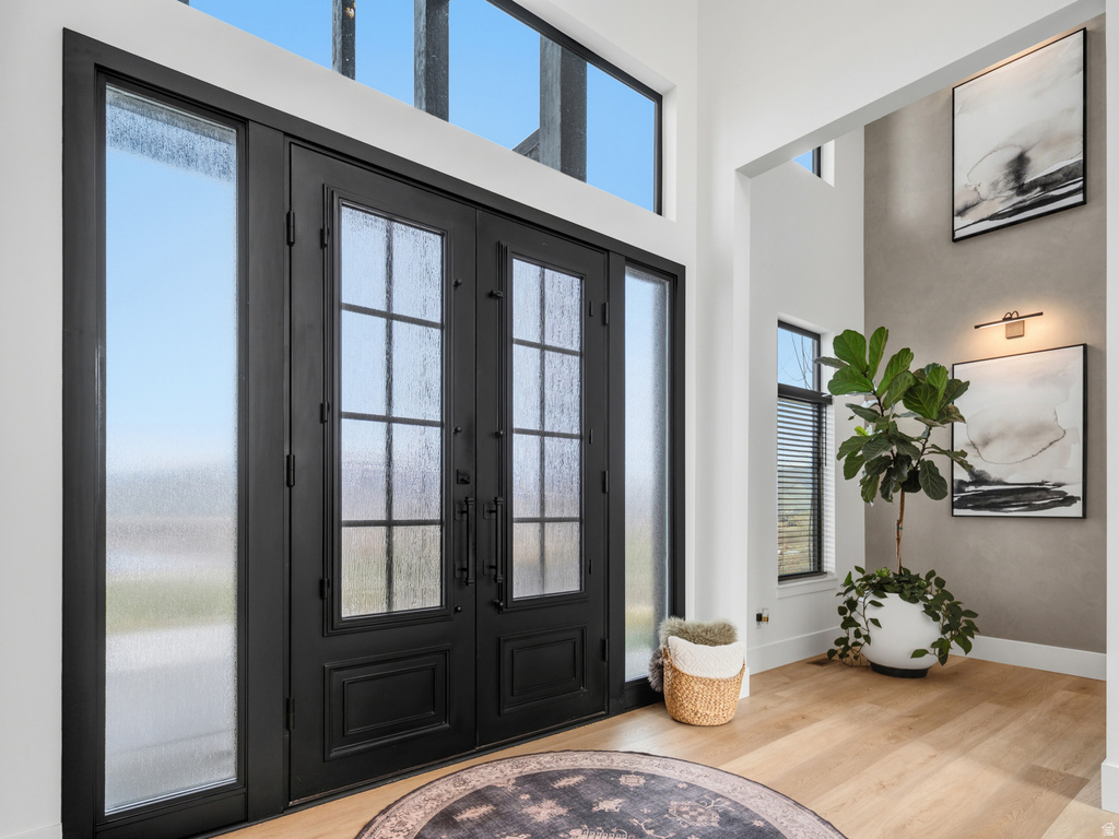 6861 E SUMMIT PEAK CIR Huntsville, UT 84317