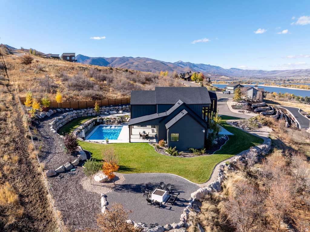 6861 E SUMMIT PEAK CIR Huntsville, UT 84317