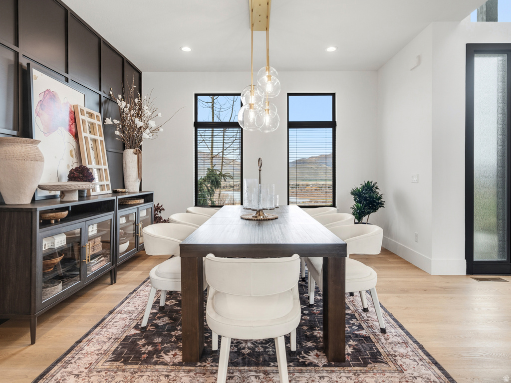 6861 E SUMMIT PEAK CIR Huntsville, UT 84317