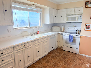 2136 S 900 E Bountiful, UT 84010