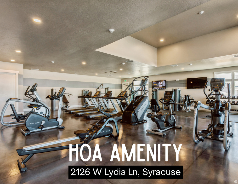 2126 W LYDIA LN Syracuse, UT 84075