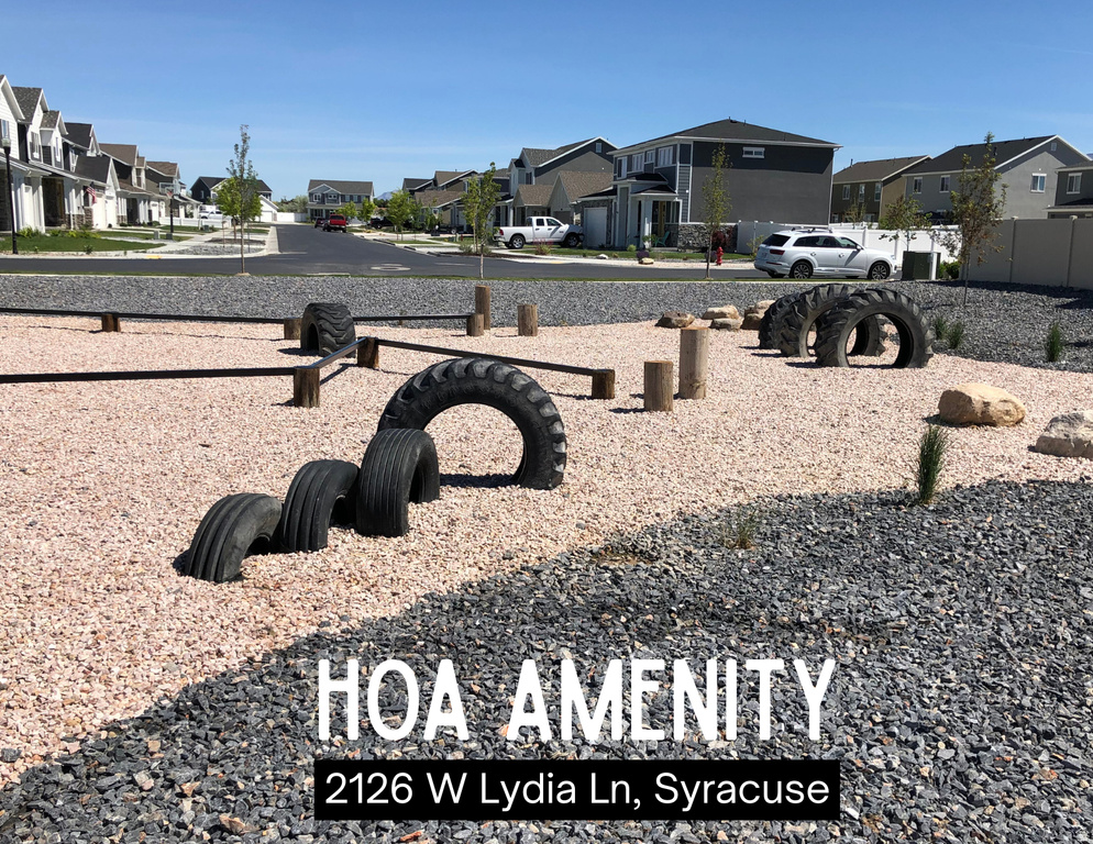 2126 W LYDIA LN Syracuse, UT 84075