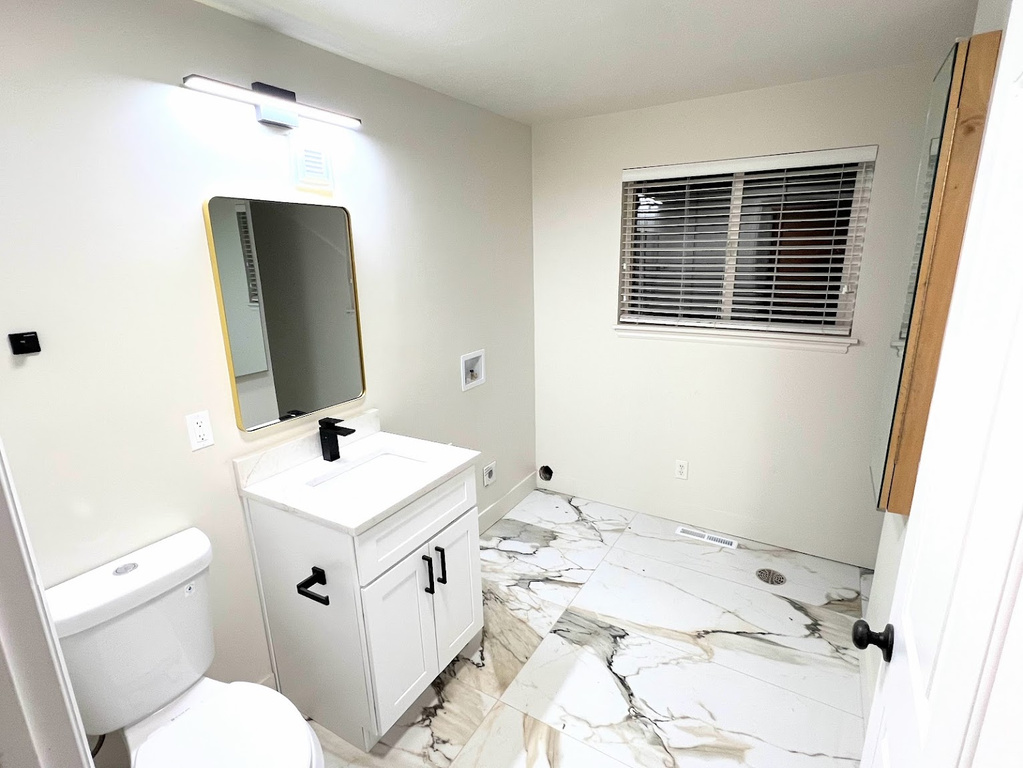 2549 W 11400 S South Jordan, UT 84095