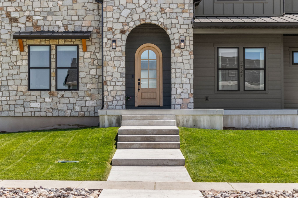 2727 W 110 N Lehi, UT 84043