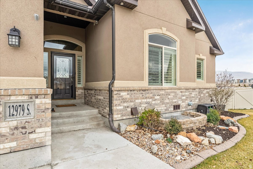 12979 S WAPITI CT Riverton, UT 84096