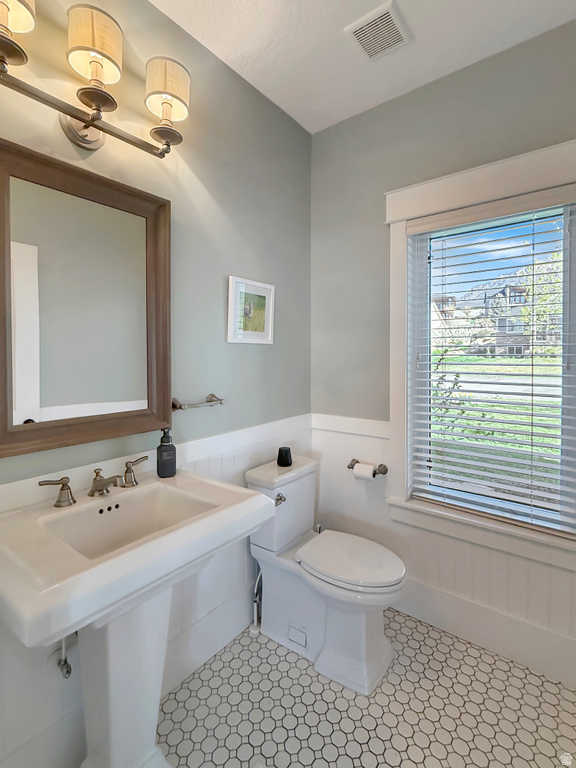 1113 W FAWN DR Pleasant View, UT 84414