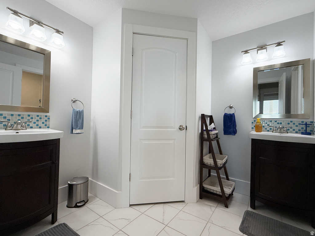 1113 W FAWN DR Pleasant View, UT 84414