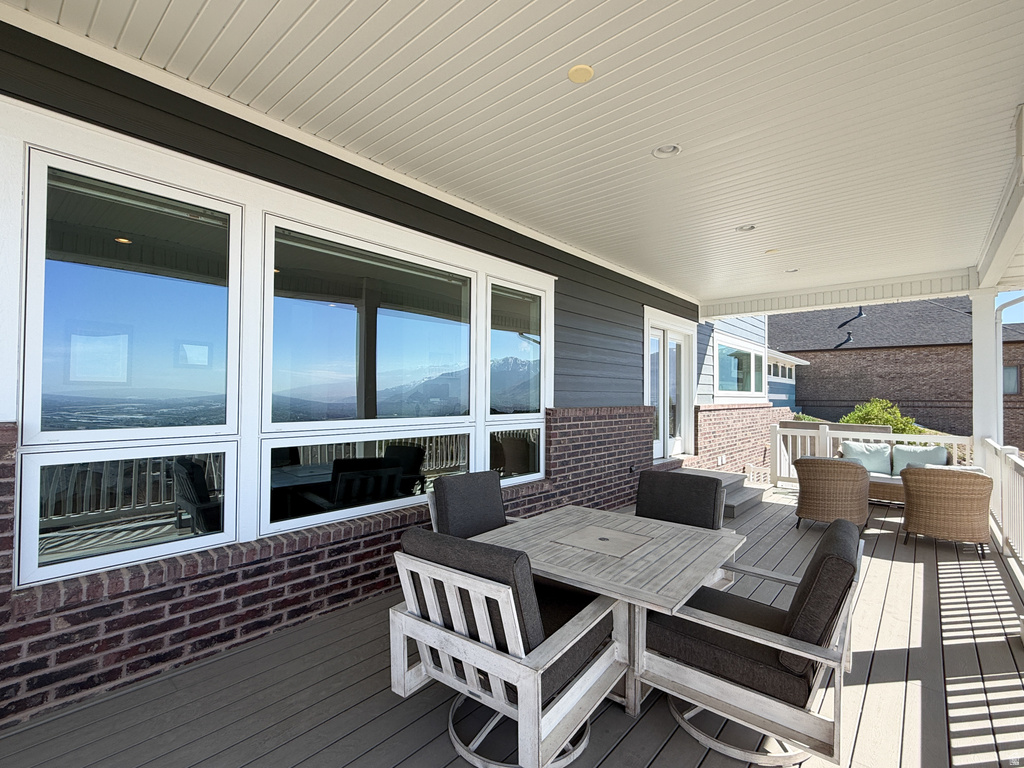 1113 W FAWN DR Pleasant View, UT 84414