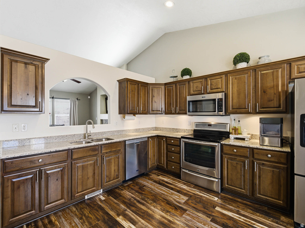 5157 W GOSSAMER WAY Riverton, UT 84096