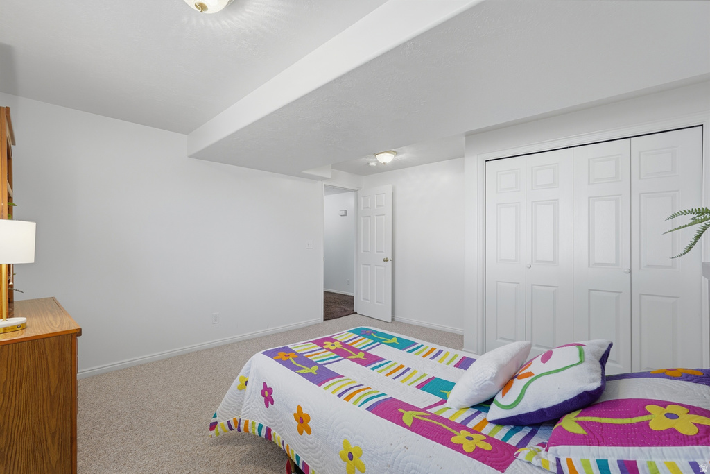 1468 N FLINT MEADOW DR Kaysville, UT 84037