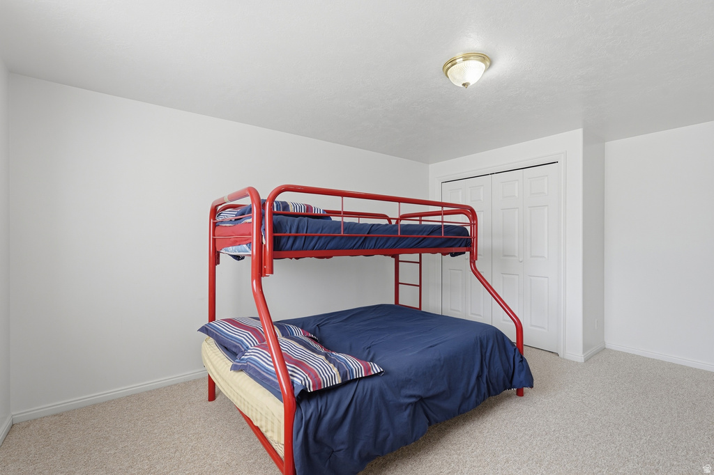 1468 N FLINT MEADOW DR Kaysville, UT 84037