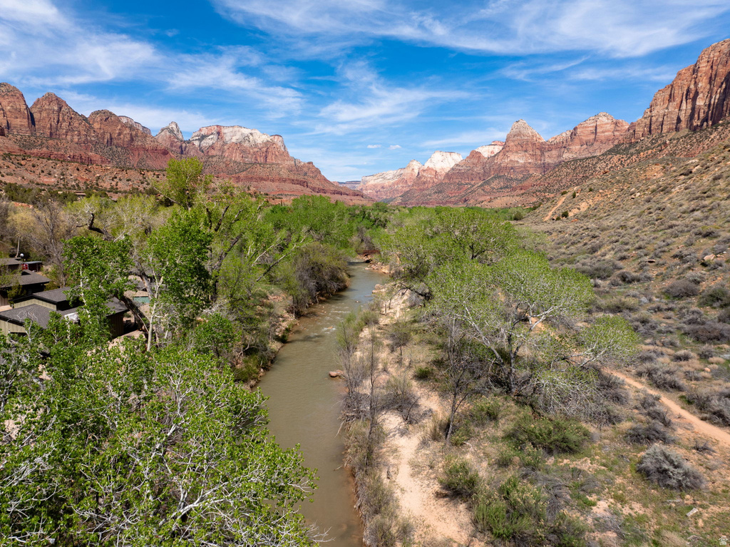 1775 ZION PARK BLVD #7 Springdale, UT 84767