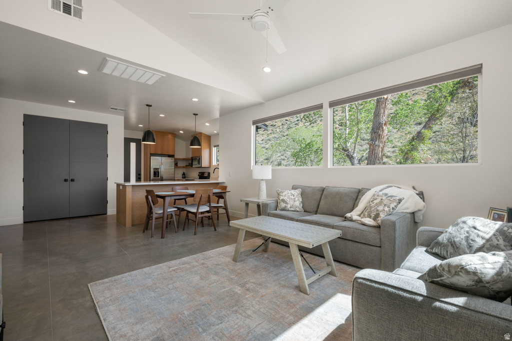 1775 ZION PARK BLVD #7 Springdale, UT 84767