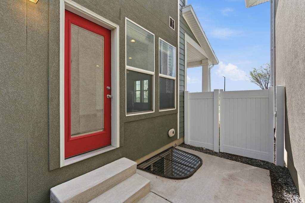 3446 W WATERBURY DR Lehi, UT 84048