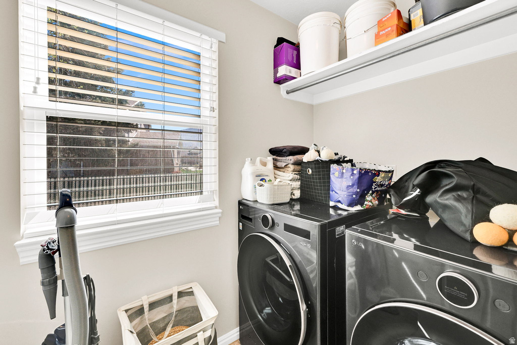 6262 S 2050 E Uintah, UT 84403