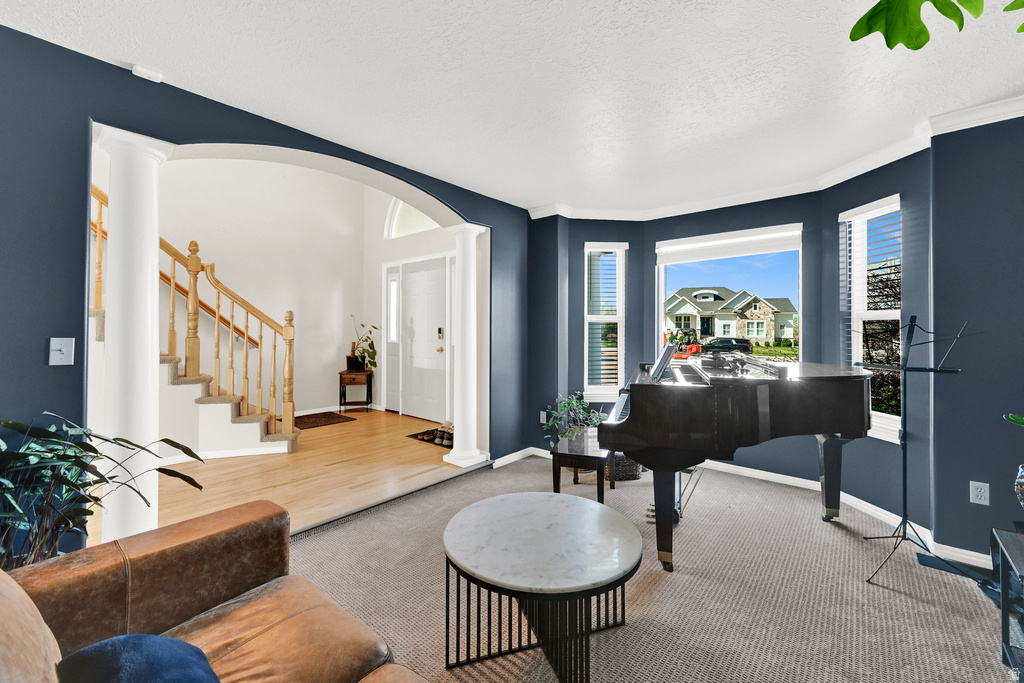 6262 S 2050 E Uintah, UT 84403