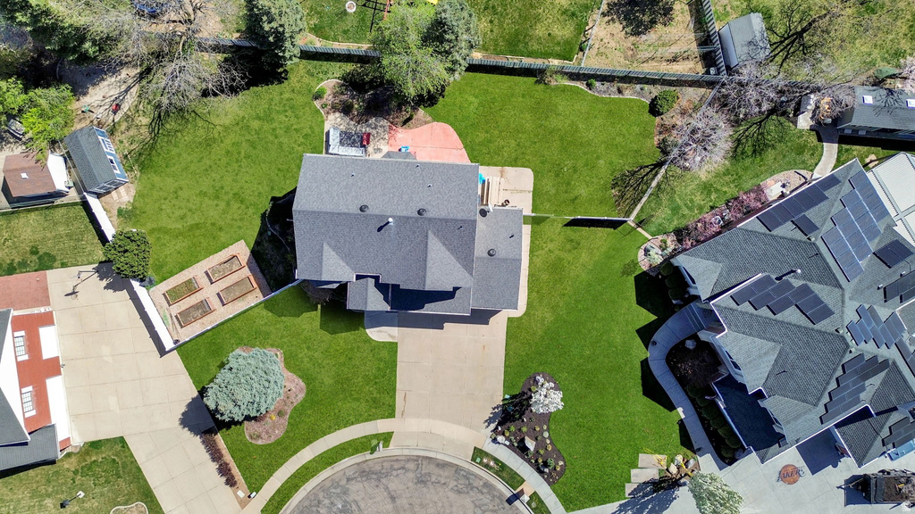 6262 S 2050 E Uintah, UT 84403