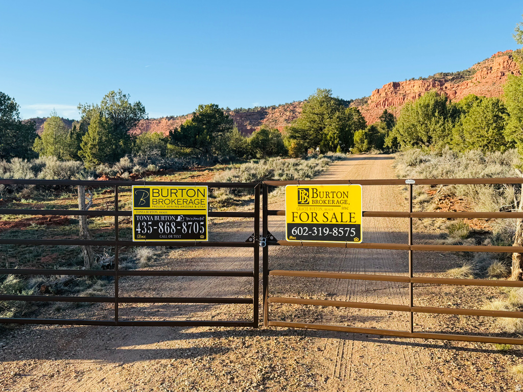 8835 E SERENITY RD Kanab, UT 84741