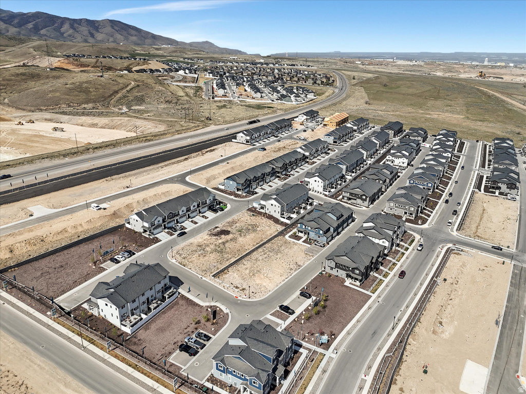 6825 S CLEVER PEAK LN West Jordan, UT 84081